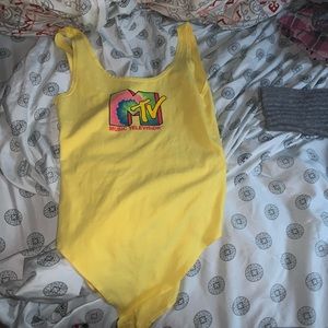 One piece vintage mtv
